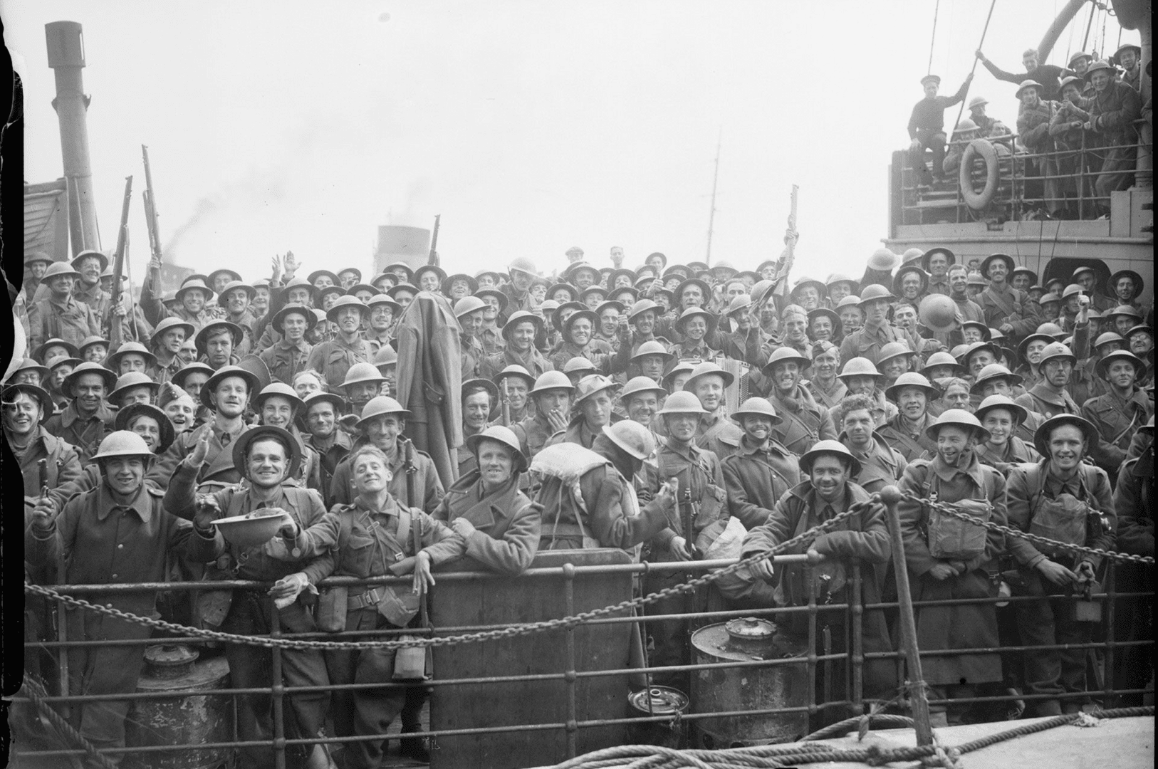 Soldiers Escaping Dunkirk