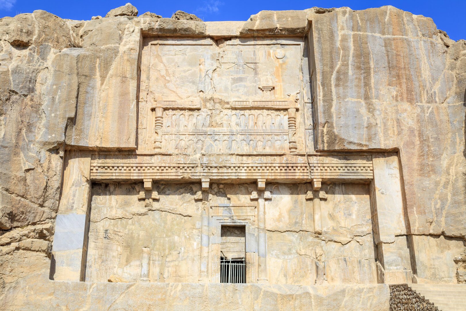 Zoroastrianism’s Decline: 5 Political Forces Behind Its Fall